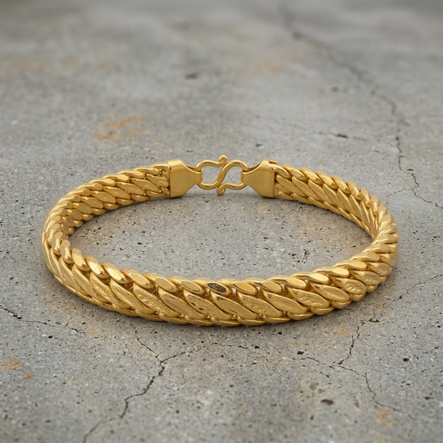 Urban-Gold-Bracelet