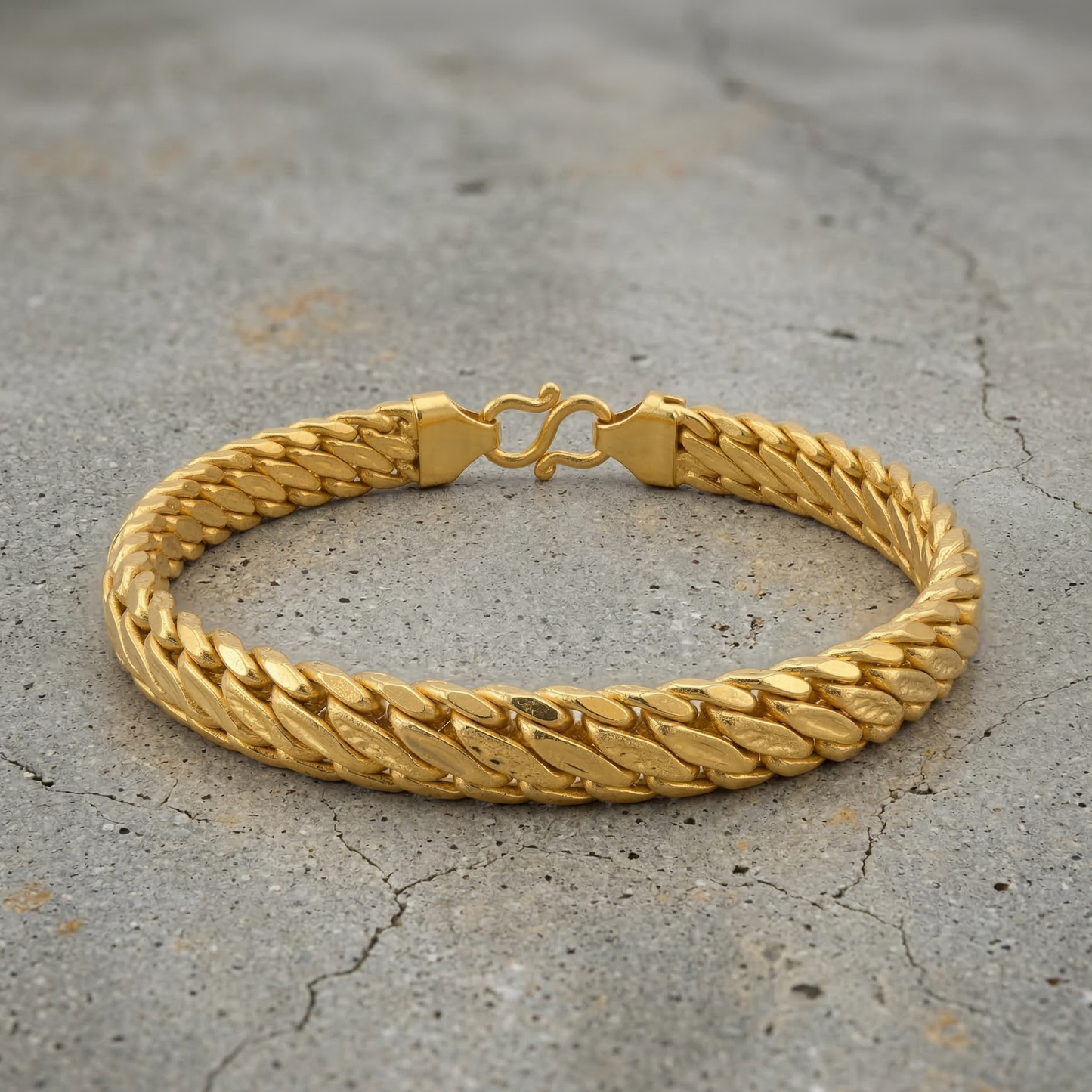 Urban-Gold-Bracelet